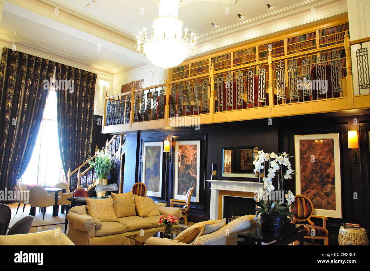 Library of Cavendish Hotel, Grand Parade, Eastbourne, East Sussex, England, United Kingdom Stock