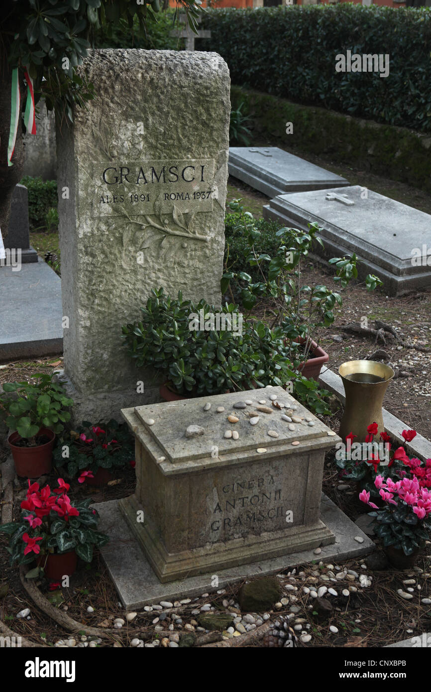 Gravestone of Italian politician Antonio Gramsci at the Protestant Cemetery in Testaccio district in Rome, Italy. Stock Photo