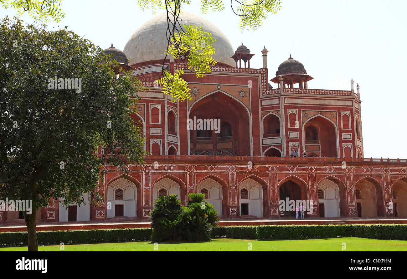 Humayuns tomb built in hi-res stock photography and images - Alamy