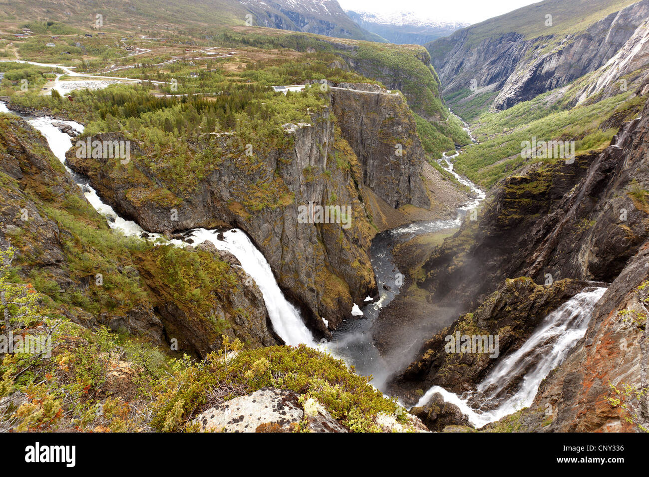 view into the gorge of river Bjoreio with the waterfall V�ringsfossen disgorging into it, Norway, Hardangervidda, V�ringsfossen Stock Photo