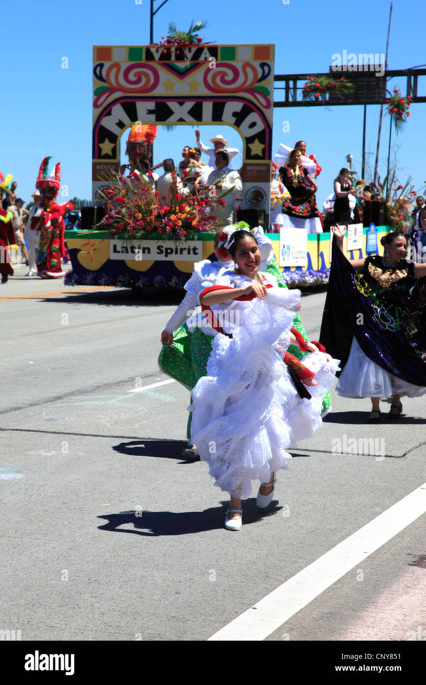 dance costume bolsa with rack
