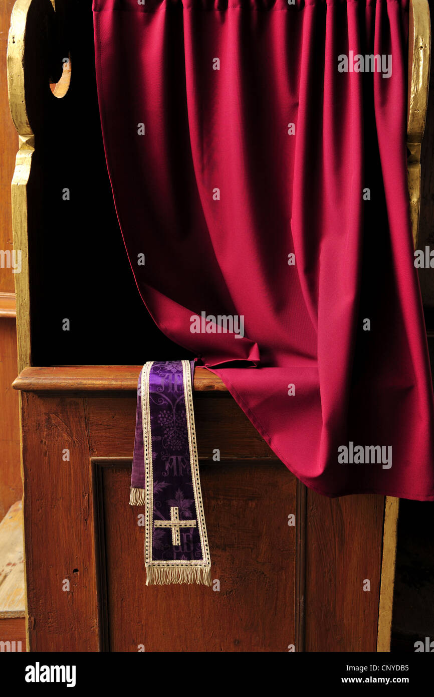 confessional, cross, nobody, priest, religion, stole, confessional, cross, nobody, priest, religion, stole absolution, belief, crisis vatican Stock Photo