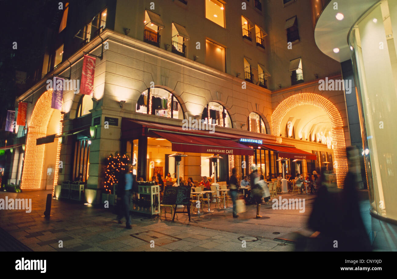 Japan, Tokyo, Omotesando Boulevard, cafe, street scene, Stock Photo