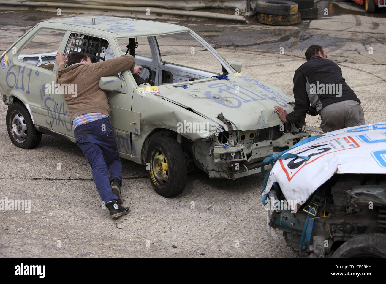 Nudge & Spin race at Angmering Raceway, West Sussex Stock Photo - Alamy
