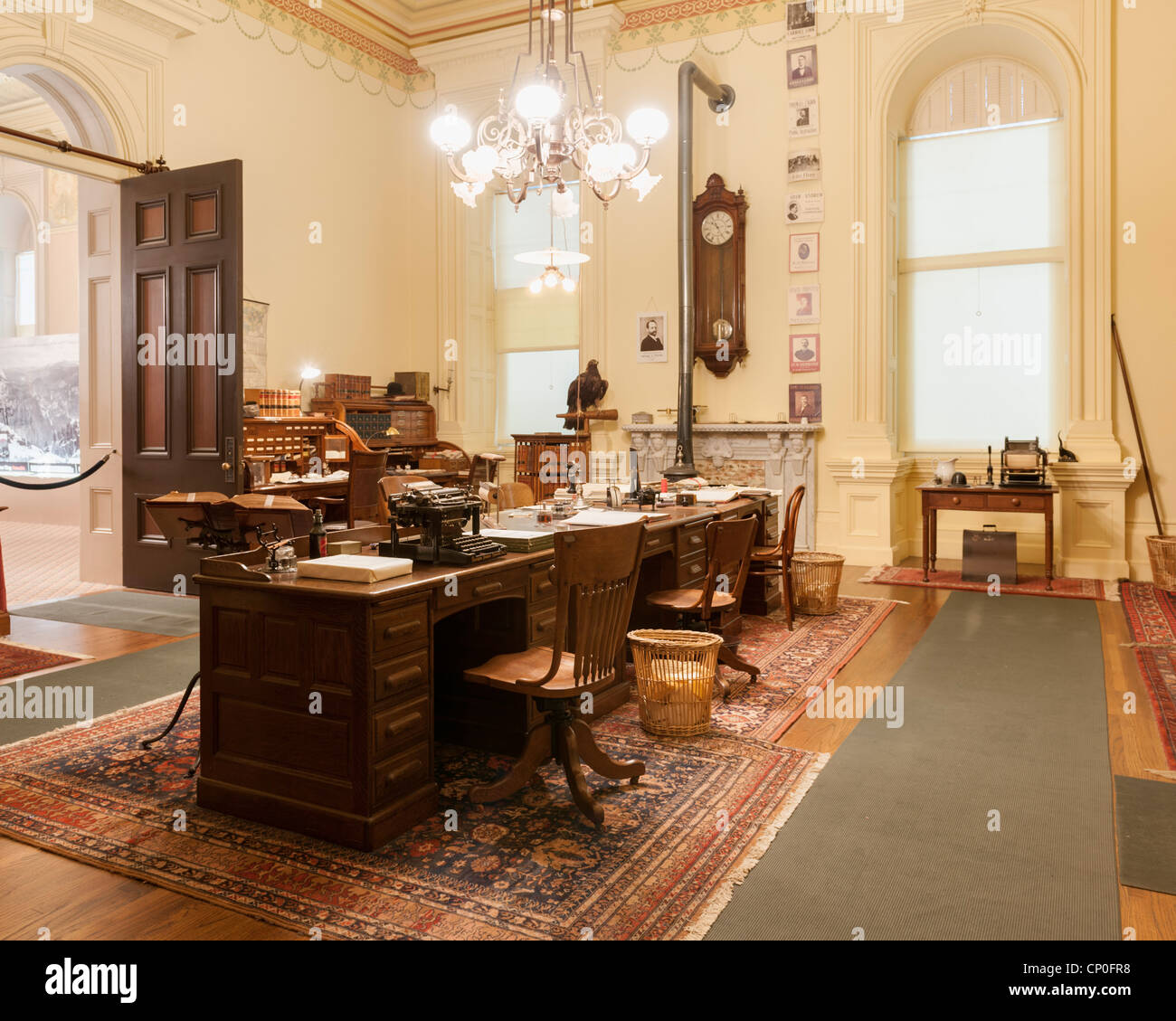 California capitol interior hi-res stock photography and images - Alamy