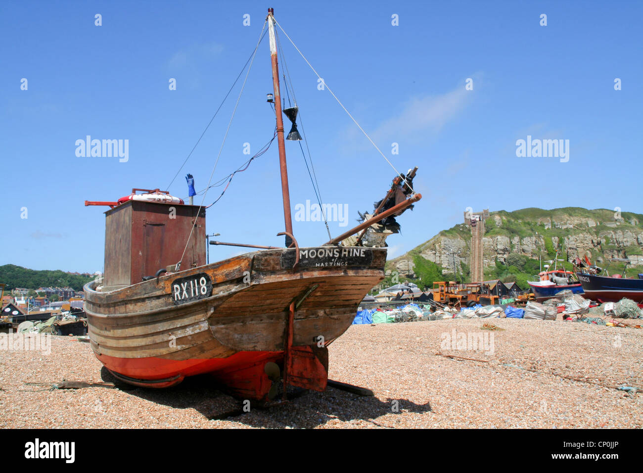Old fishing boat on shingle hi-res stock photography and images - Alamy