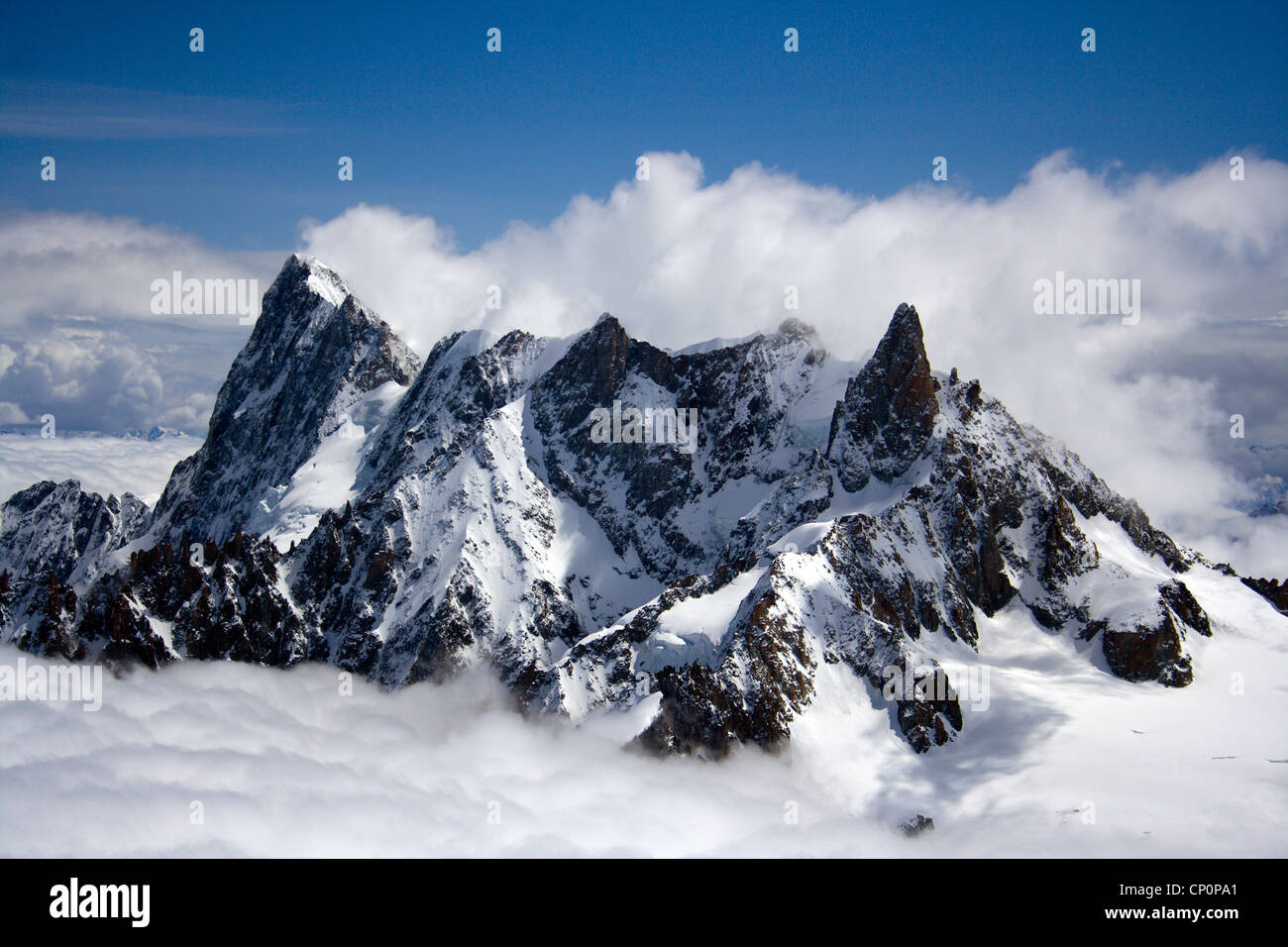 North face of Les Grandes Jorasses and Dent du Géant, or Giant Tooth, in  the Mont blanc Massif of the French/Italian Alps Stock Photo - Alamy