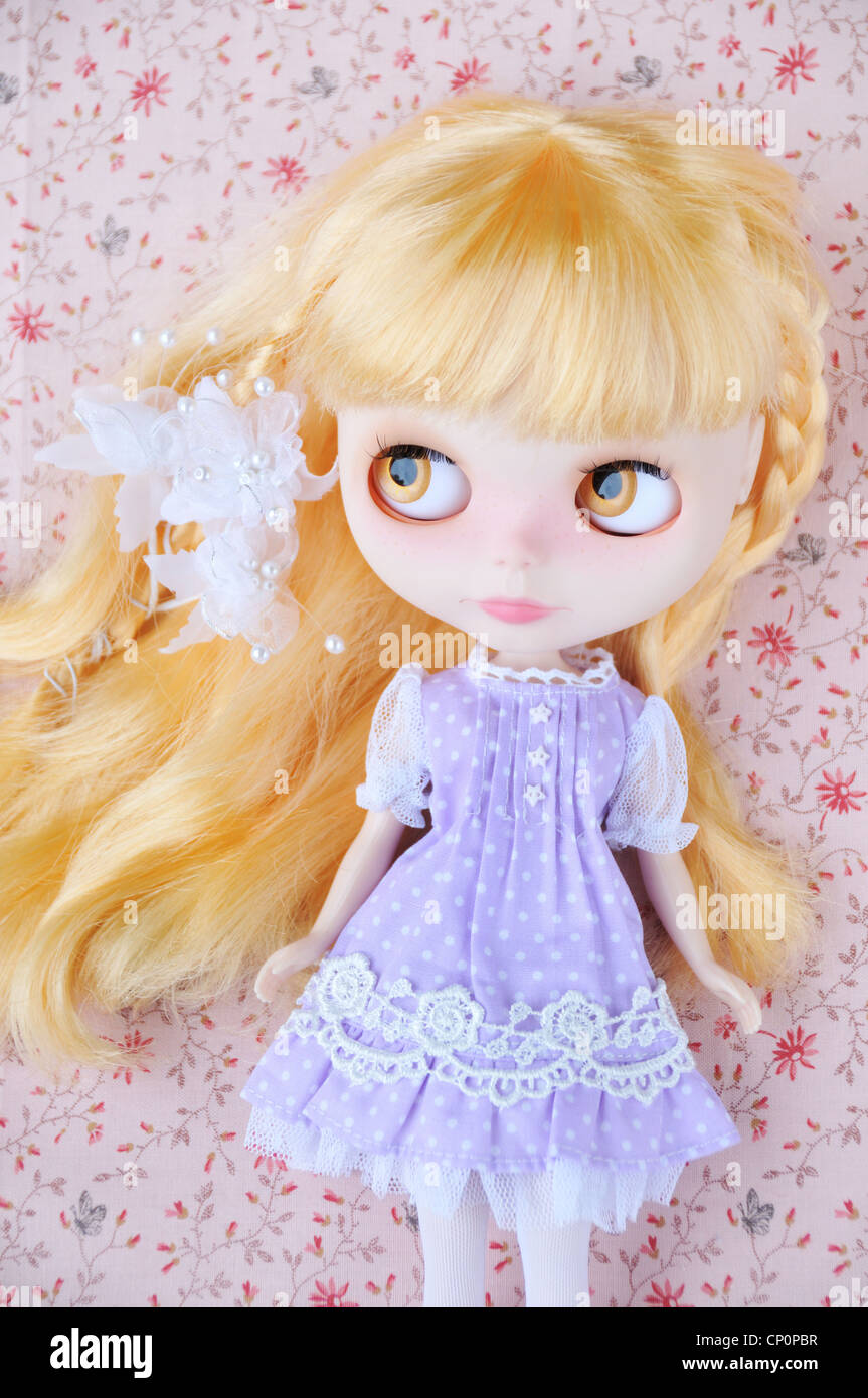 Neo blythe doll ice rune hi-res stock photography and images - Alamy