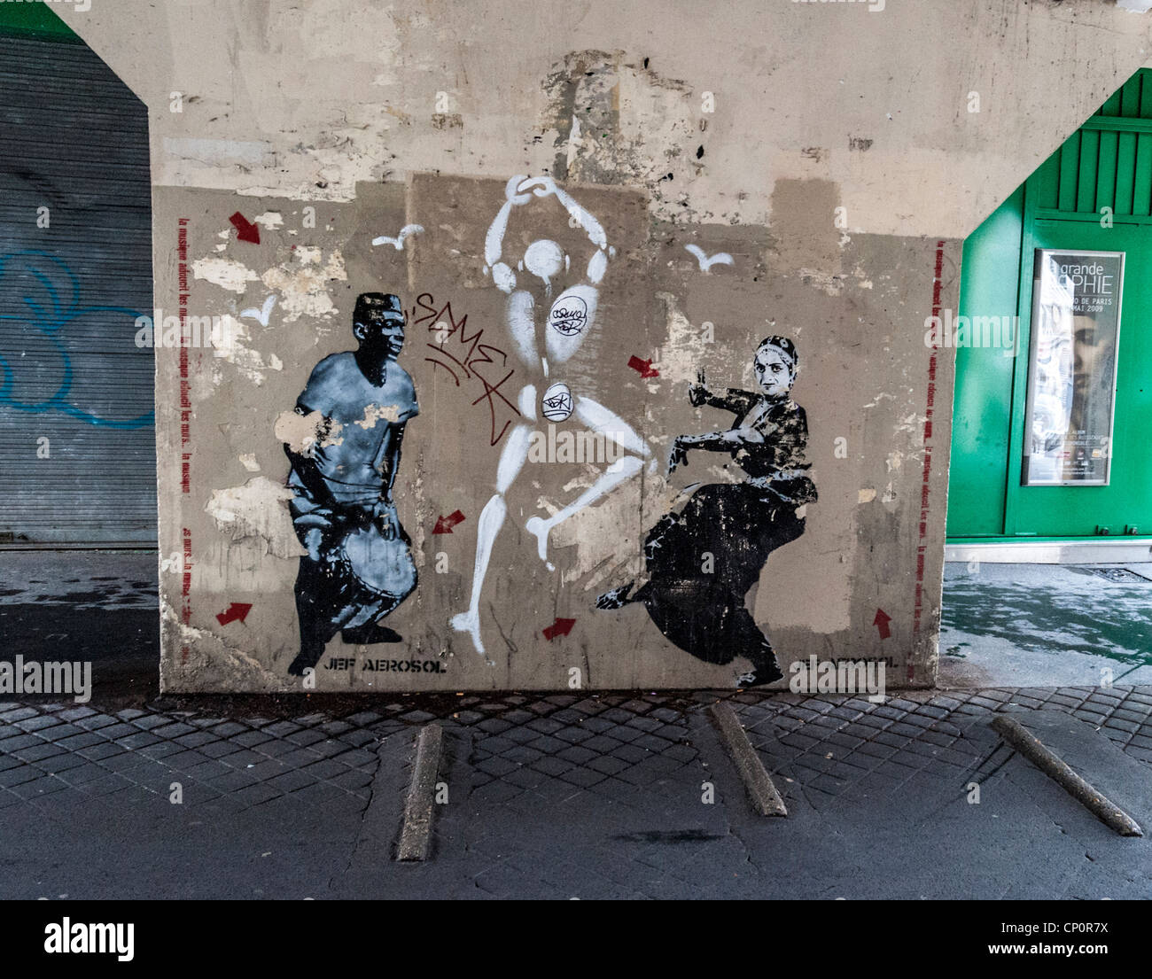 Street wall art off Rue Mouffetard, Paris France Stock Photo