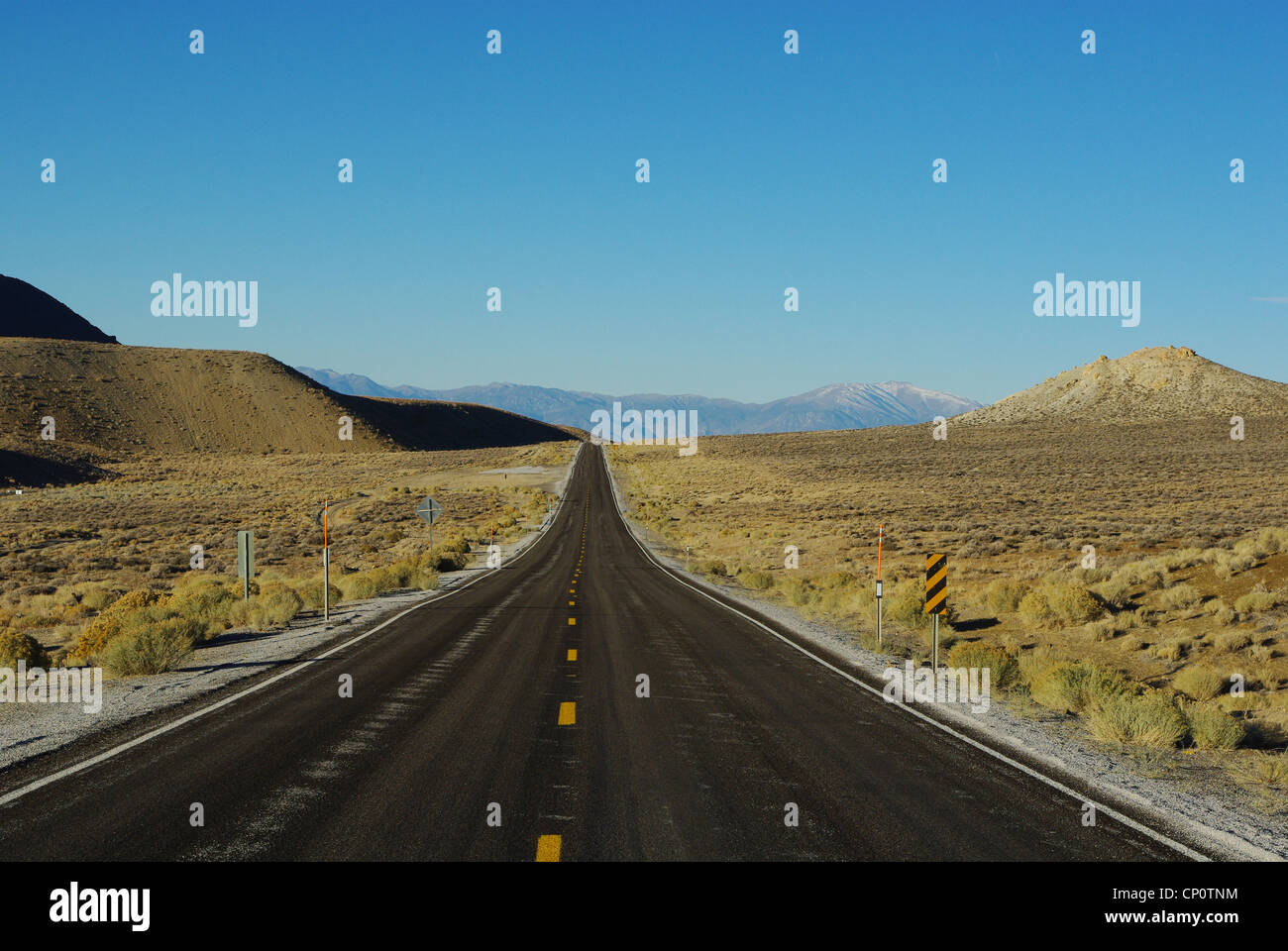 Highway 361 near Calavada Summit towards Luning, Nevada Stock Photo