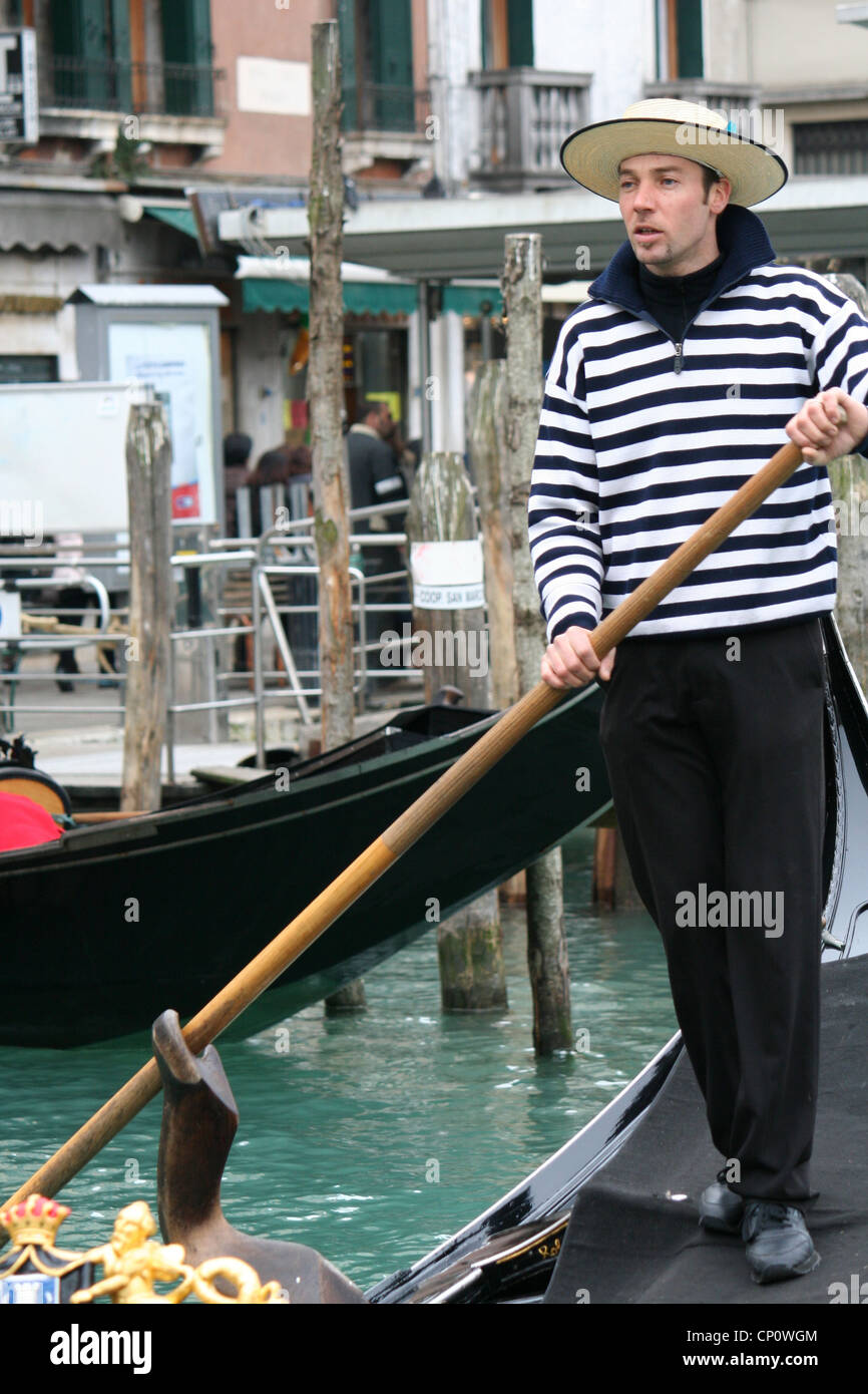 Gondolier on grand canal hi-res stock photography and images - Alamy