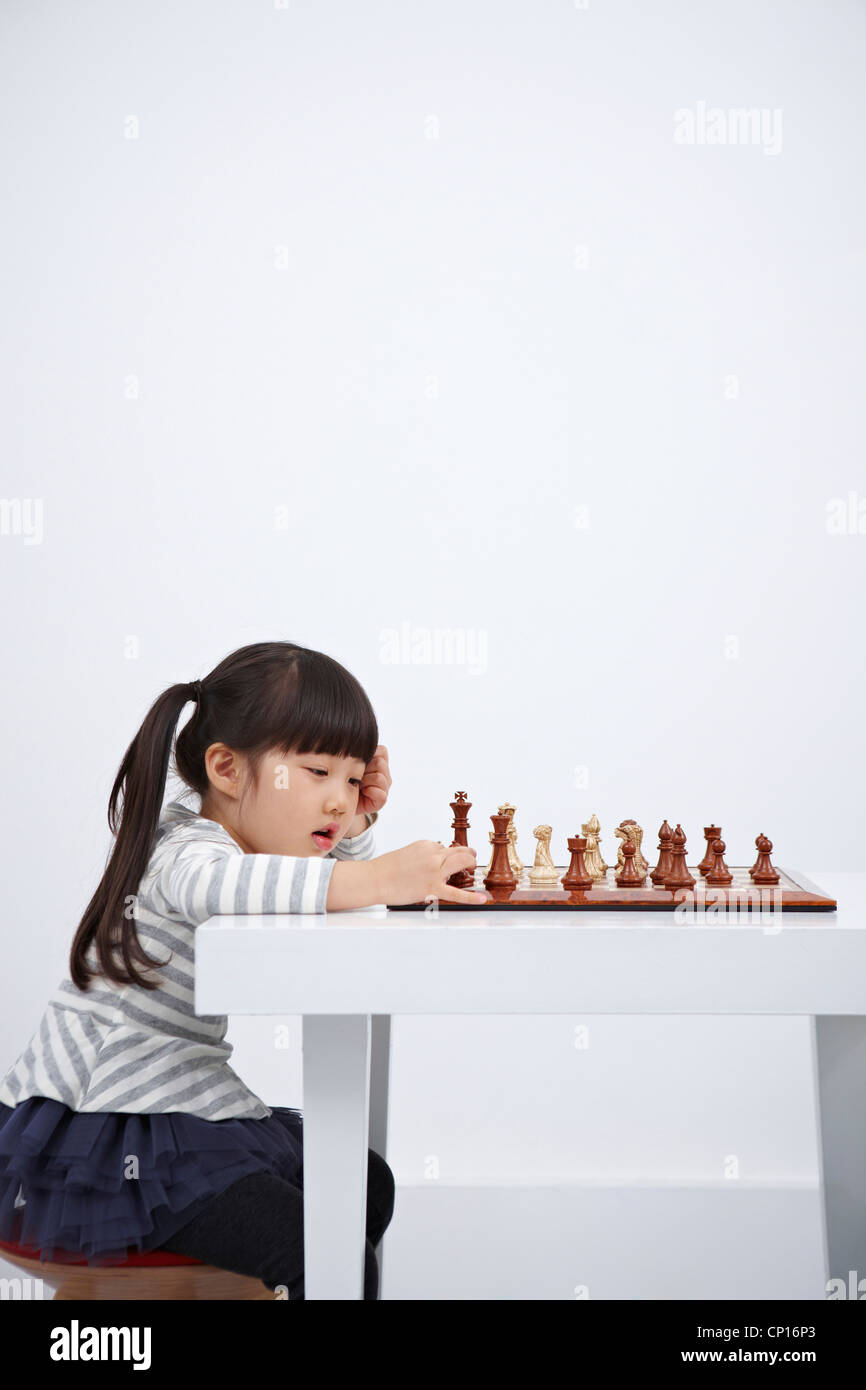 Play Chess at the Next Level With the Adjustable 3D Chess Board