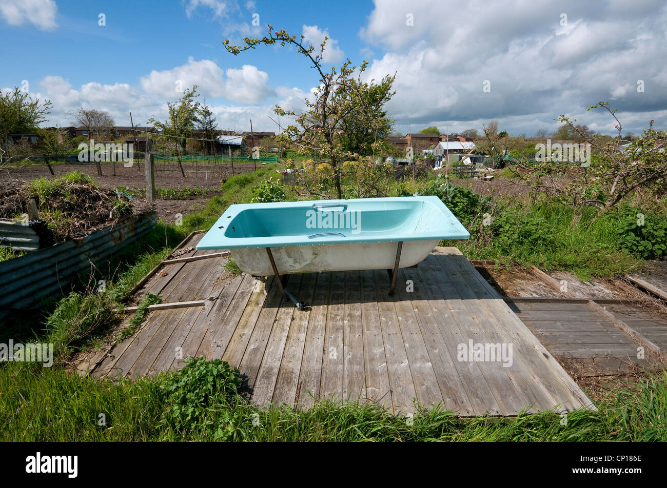 bathroom bath in urban allotment garden, norwich, norfolk, england Stock Photo