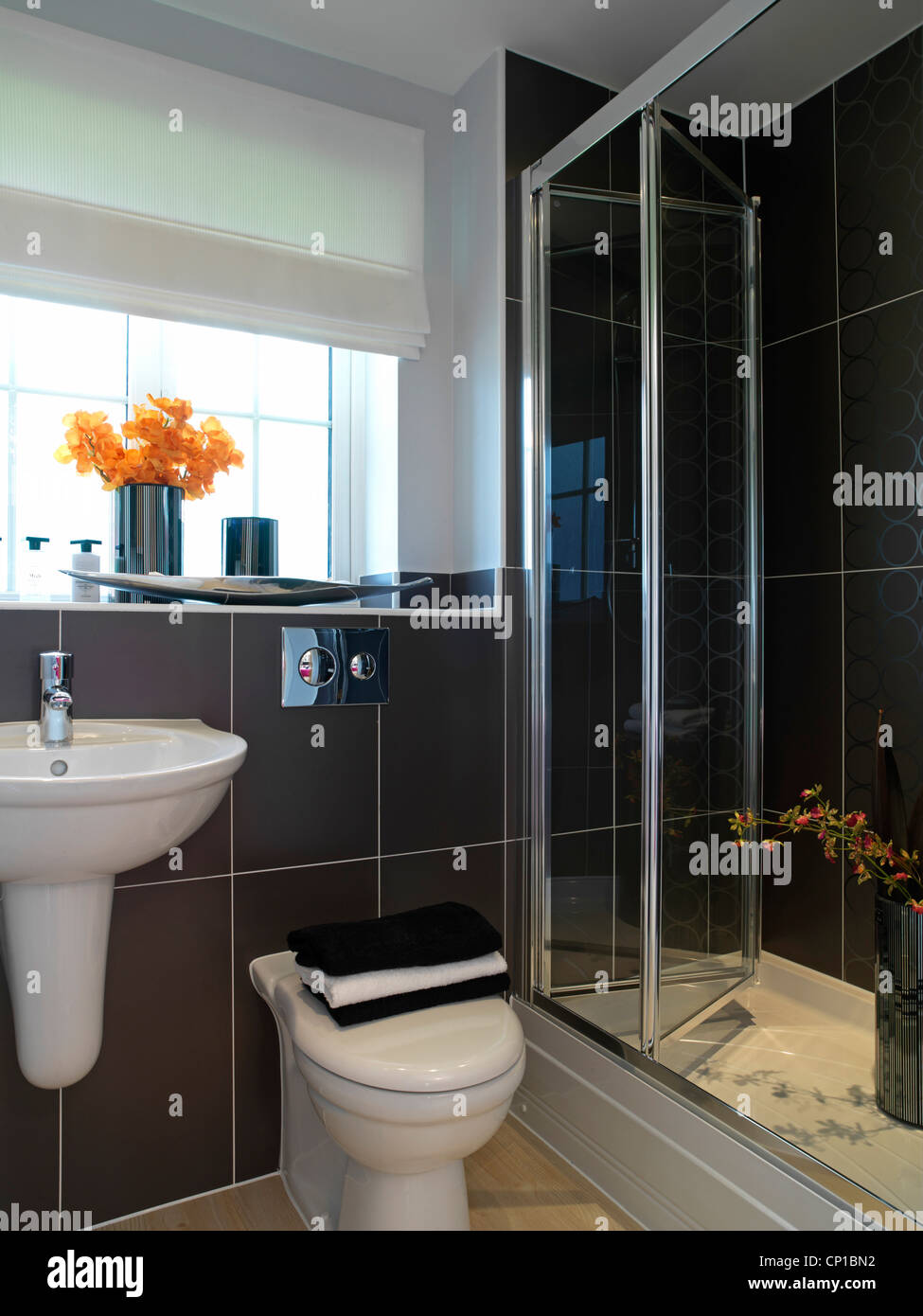 Concertina door hires stock photography and images Alamy