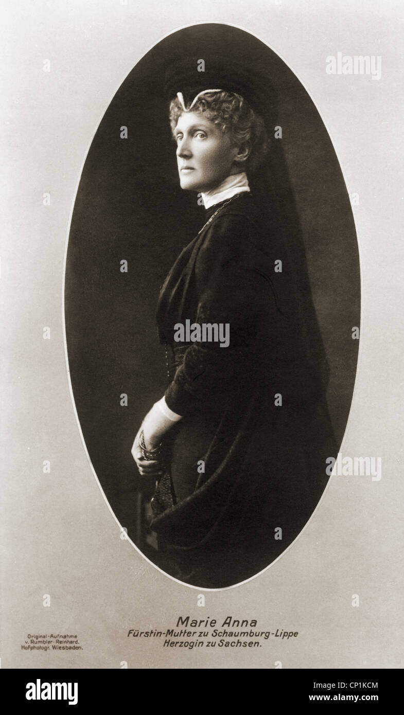 Maria Anna, 14.3.1864 - 3.5.1918, Princess of Schaumburg-Lippe 8.5.1893 - 29.4.1911, half length, picture postcard after photograph by Reinhard Rumbler, published by Otto Koch Nachfahren, Bueckeburg, 1912, Stock Photo