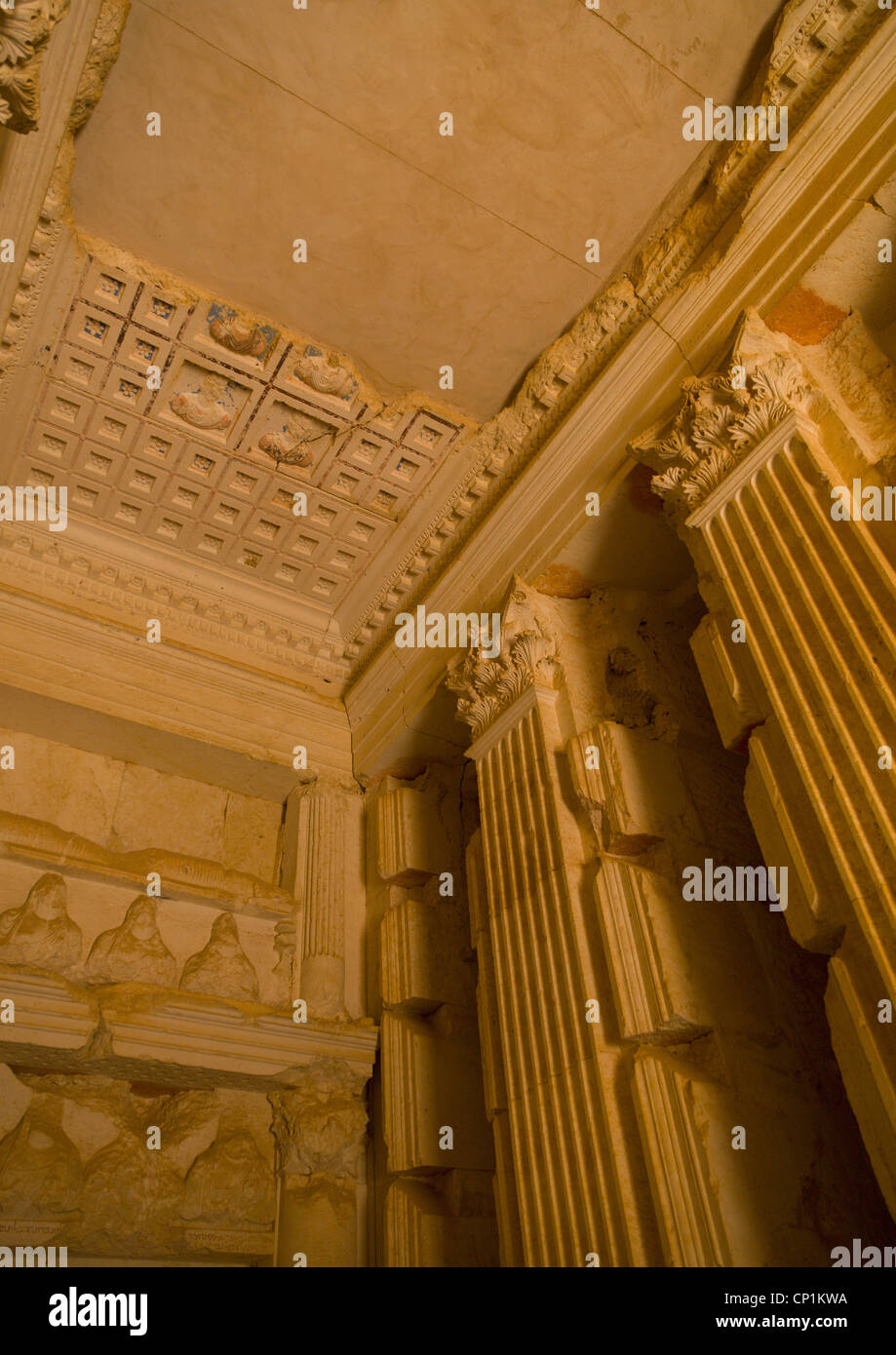Ancient syrian burial site hi-res stock photography and images - Alamy