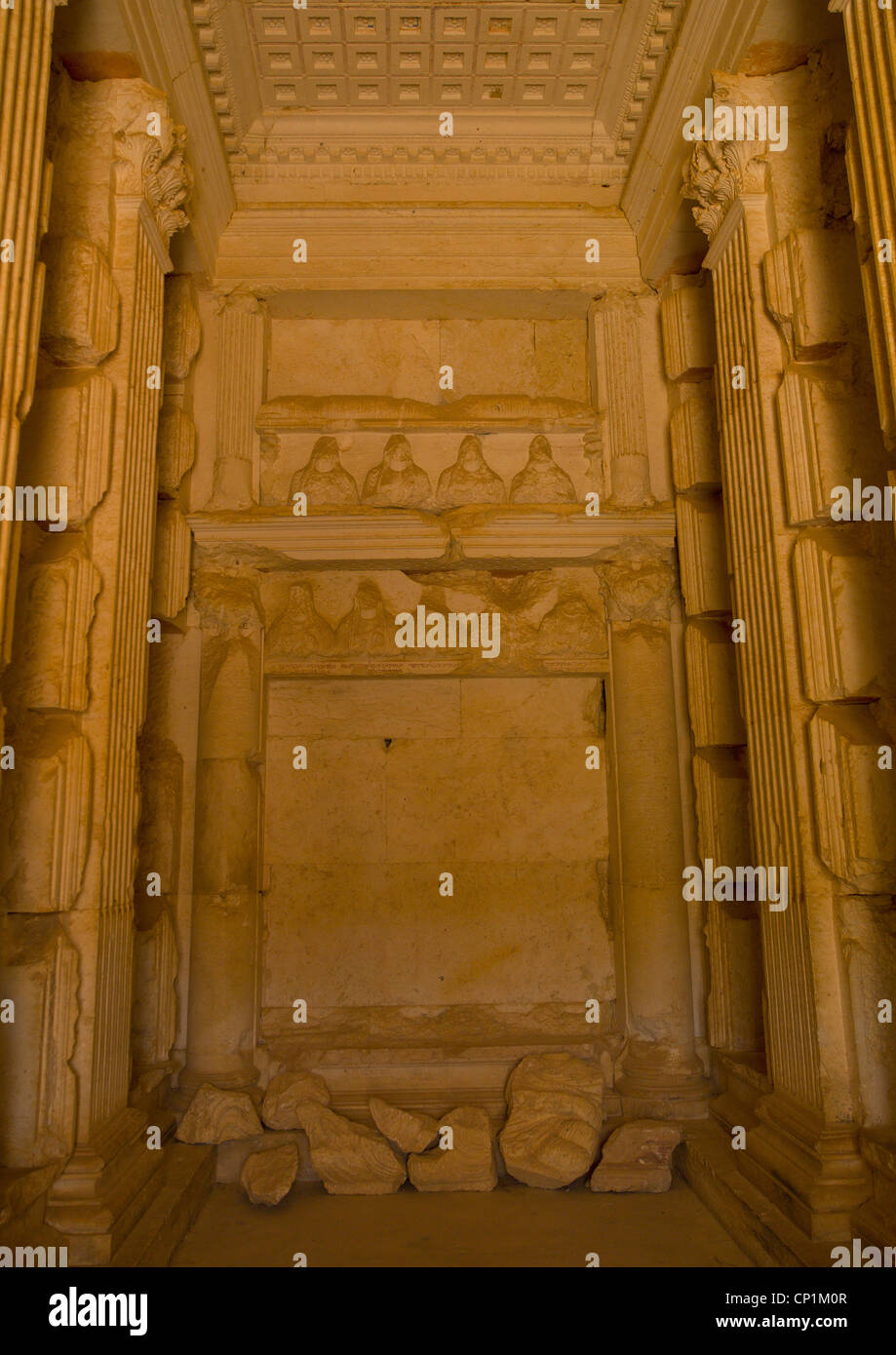 Ancient syrian burial site hi-res stock photography and images - Alamy