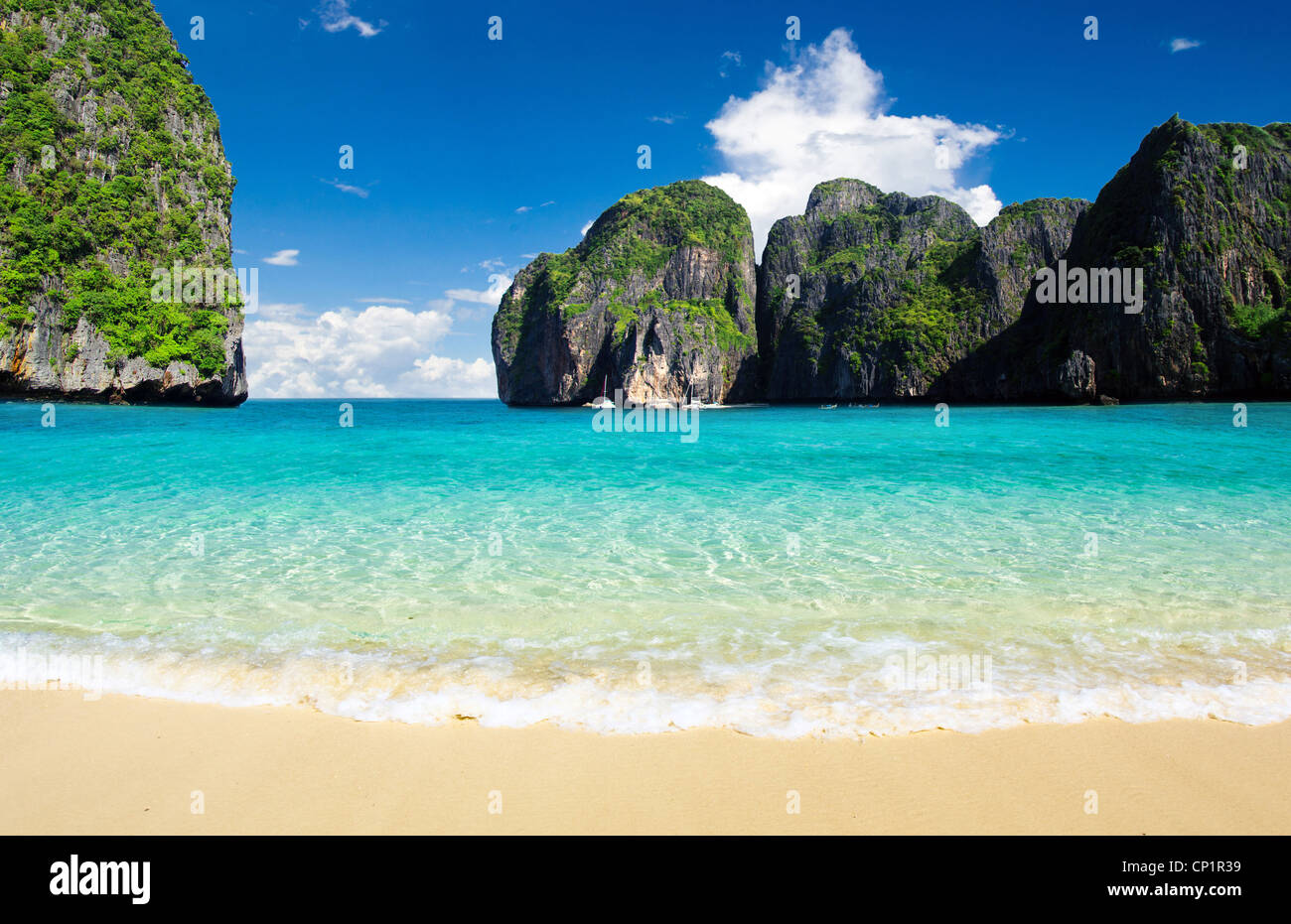 Ocean landscape tropical beach hi-res stock photography and images - Alamy