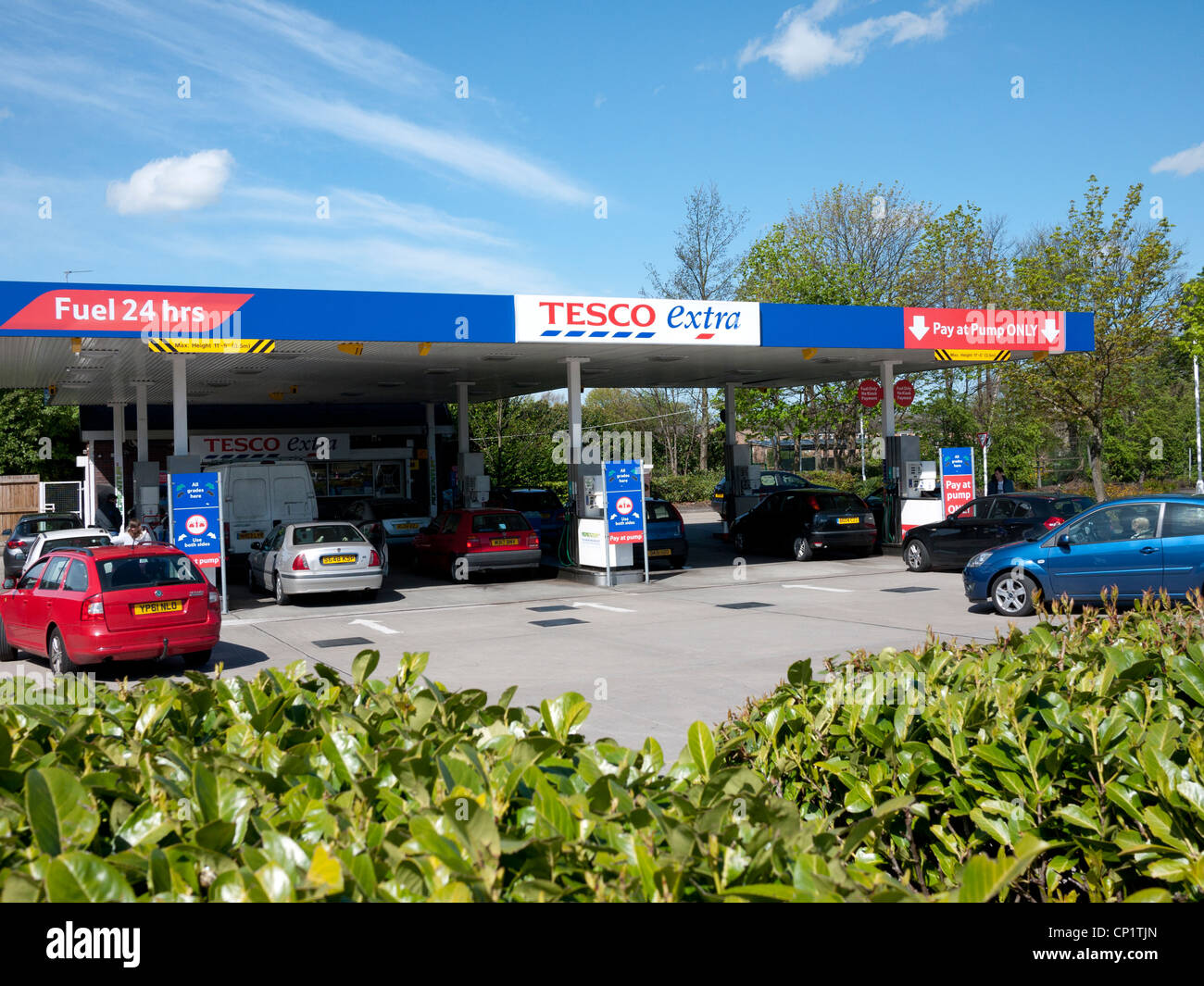 Tesco Extra Petrol Station, Baguley, Manchester, England, UK. Stock Photo