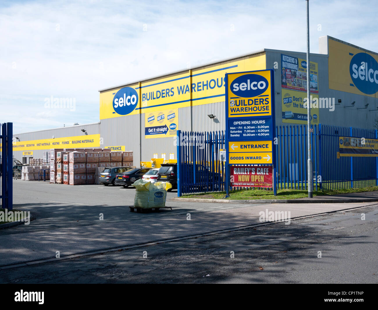 Selco builders warehouse hi-res stock photography and images - Alamy