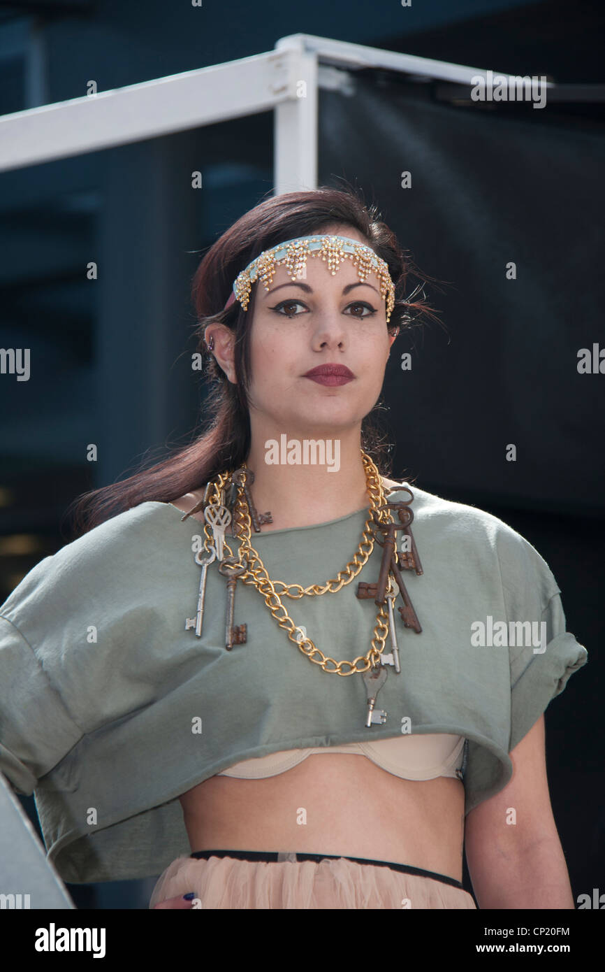 Waiting to go on stage hi-res stock photography and images - Alamy