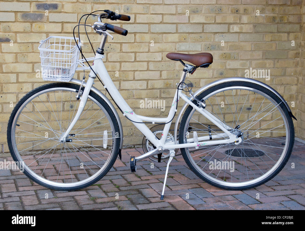 Ladies Bike Cycle Bicycle Raleigh Caprice Shopper Stock Photo