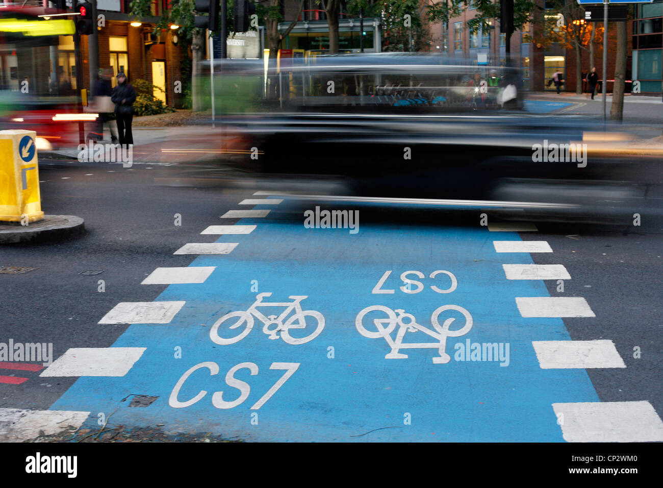 Bus lane only road sign hi-res stock photography and images - Alamy
