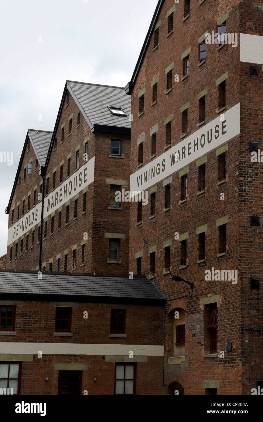 converted warehouse flats Gloucester Docks Stock Photo Alamy