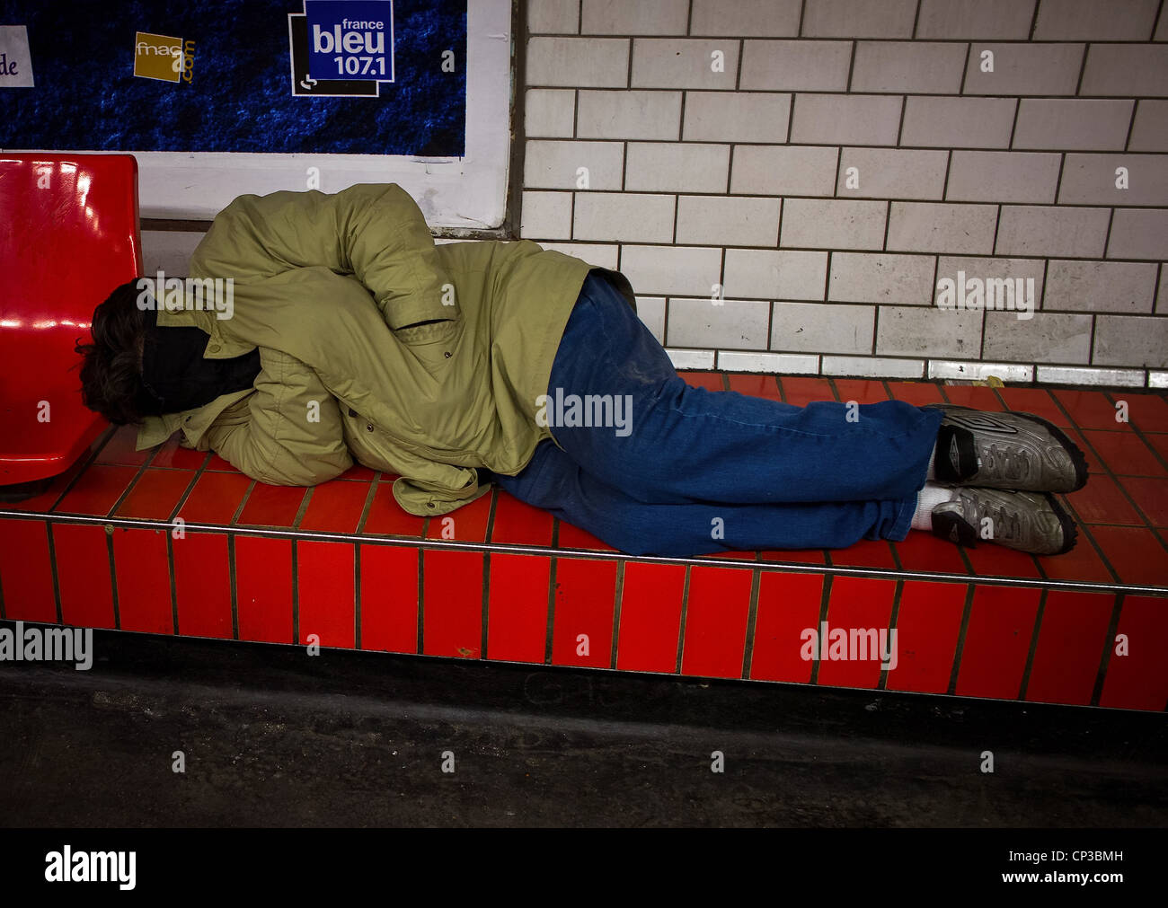 WHAT IS WITH THE RECENT SPIKE OF HOMELESS PEOPLE SLEEPING IN SUBWAY visual data 4
