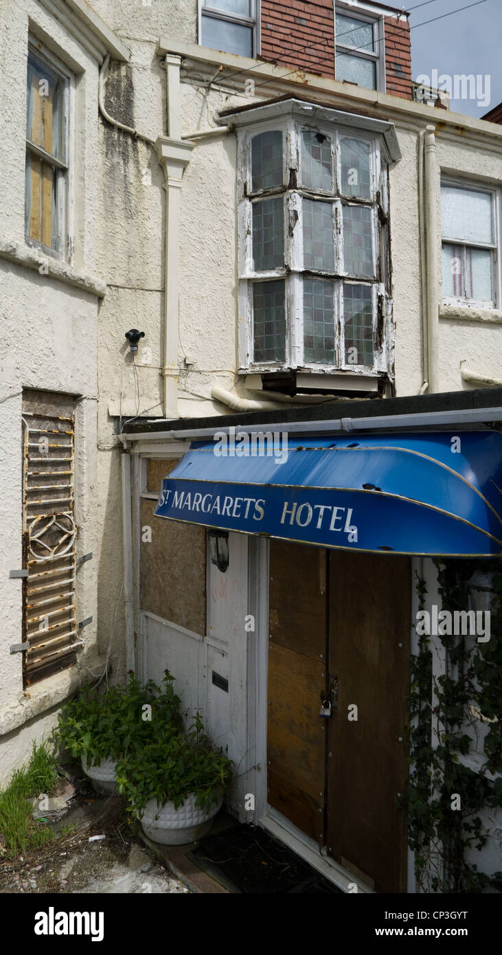 Derelict Hotel, Carbis Bay, St Ives, Cornwall Stock Photo
