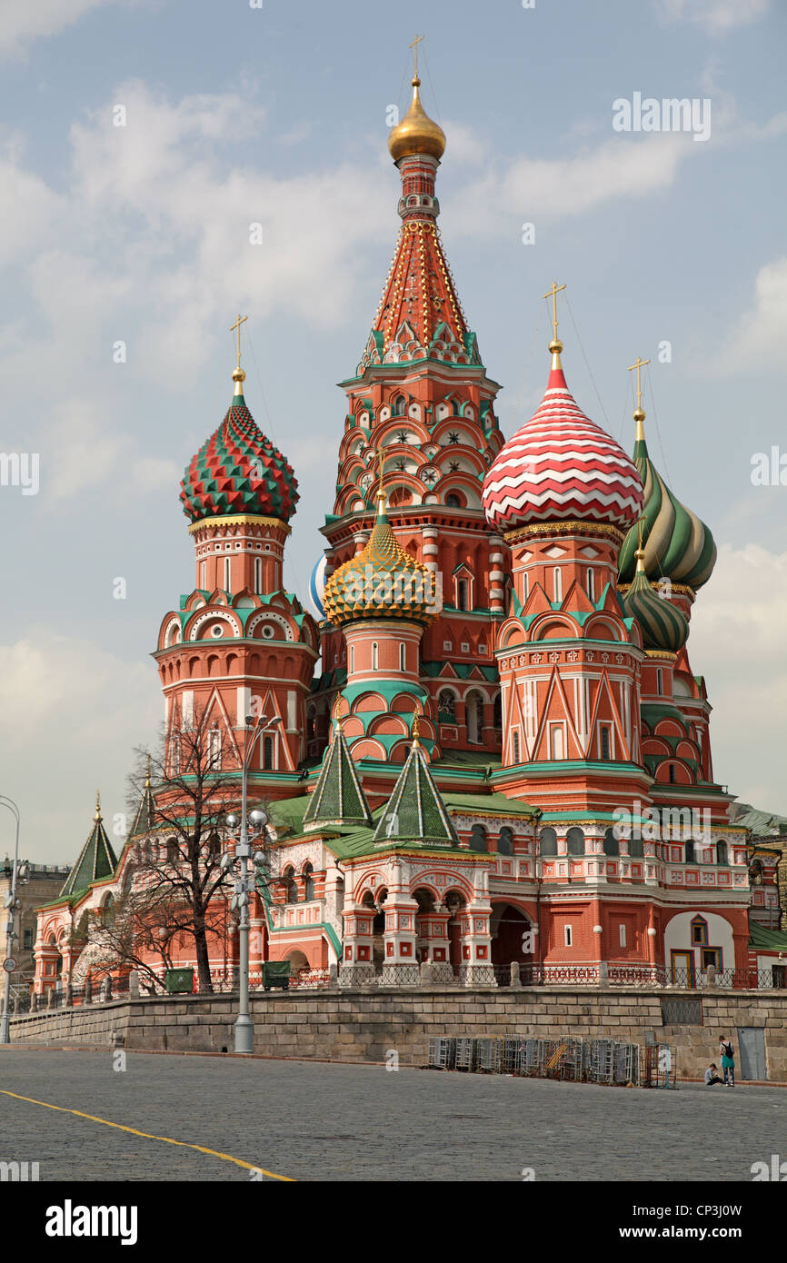 Russia red square st basil hi res stock photography and images