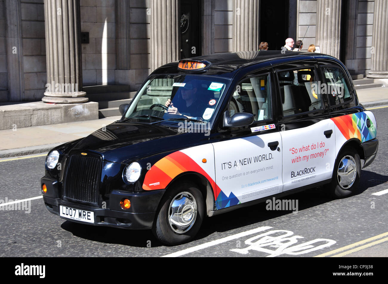 Les chauffeurs de taxi de Londres de badge accroché sur un bracelet en cuir  Photo Stock - Alamy