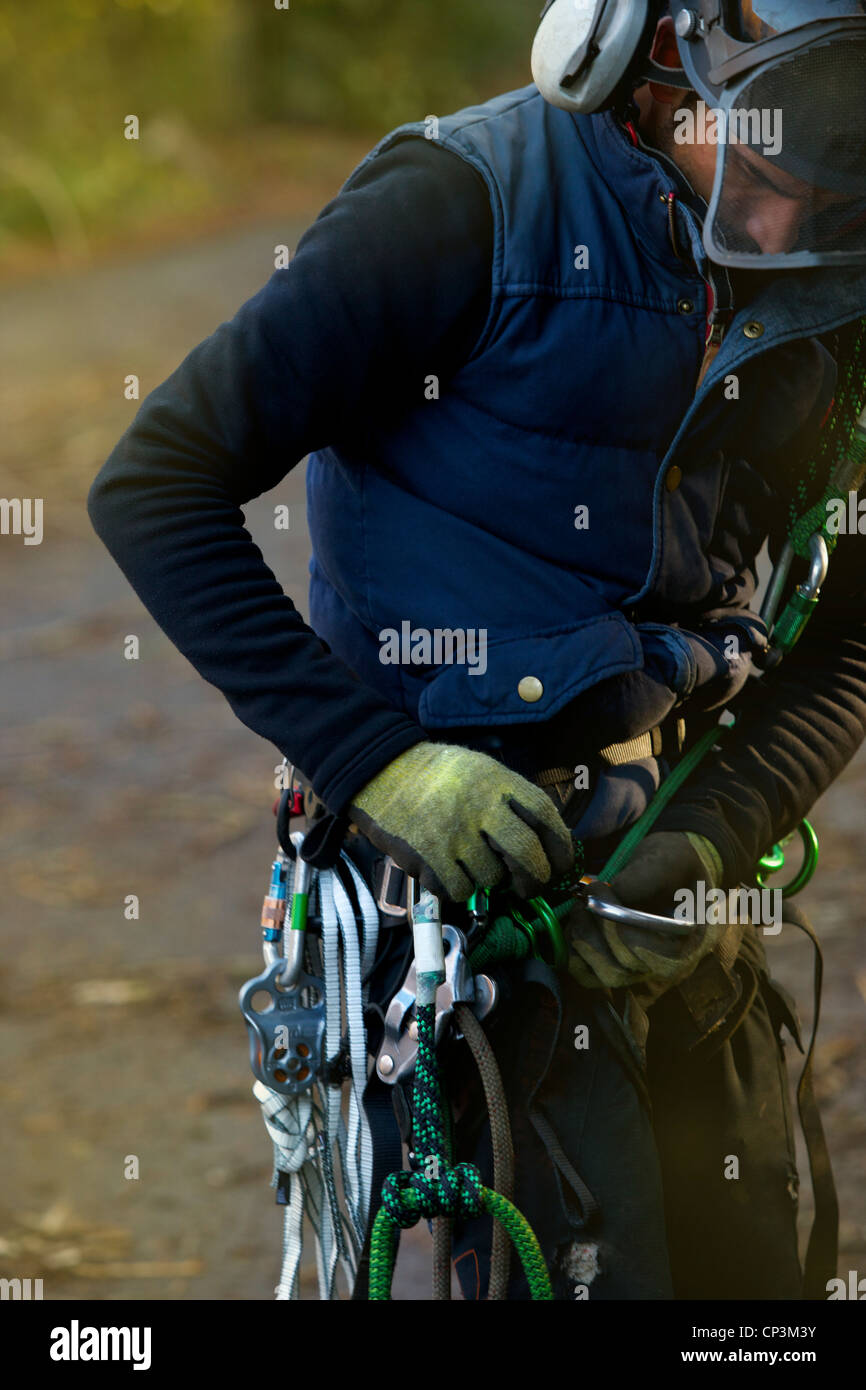 Rope around his waist hires stock photography and images Alamy