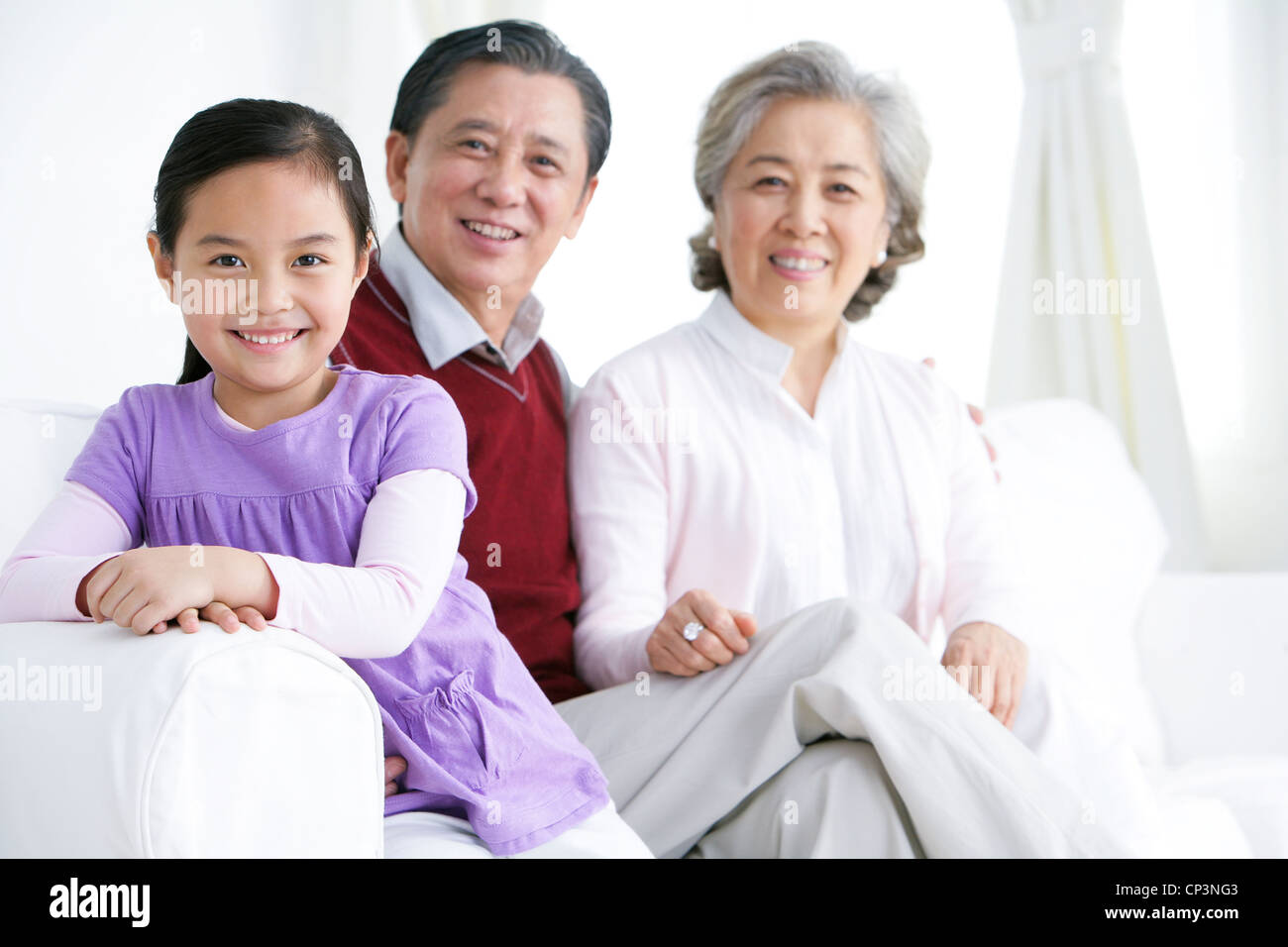 Chinese grandmother and grandaughter hi-res stock photography and ...