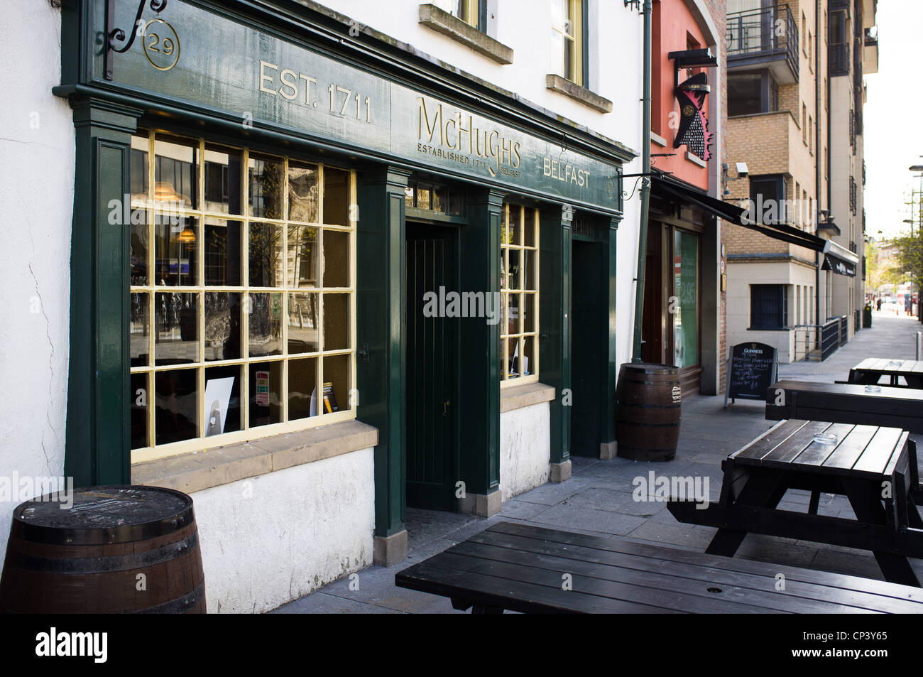 Mchughs pub belfast hi-res stock photography and images - Alamy