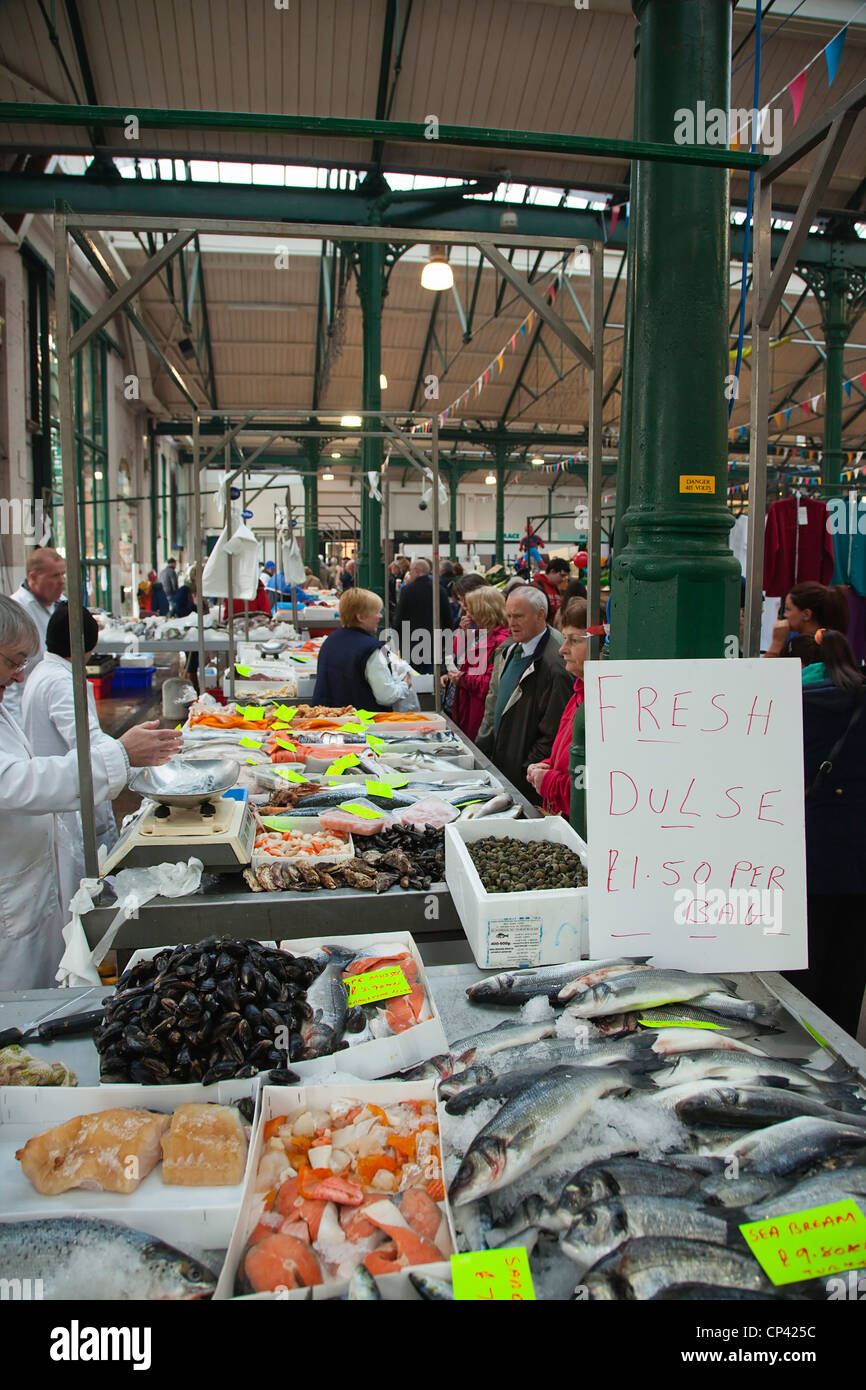 Ireland, North, Belfast, St Market, fresh fish display with Dulse seaweed for sale Stock
