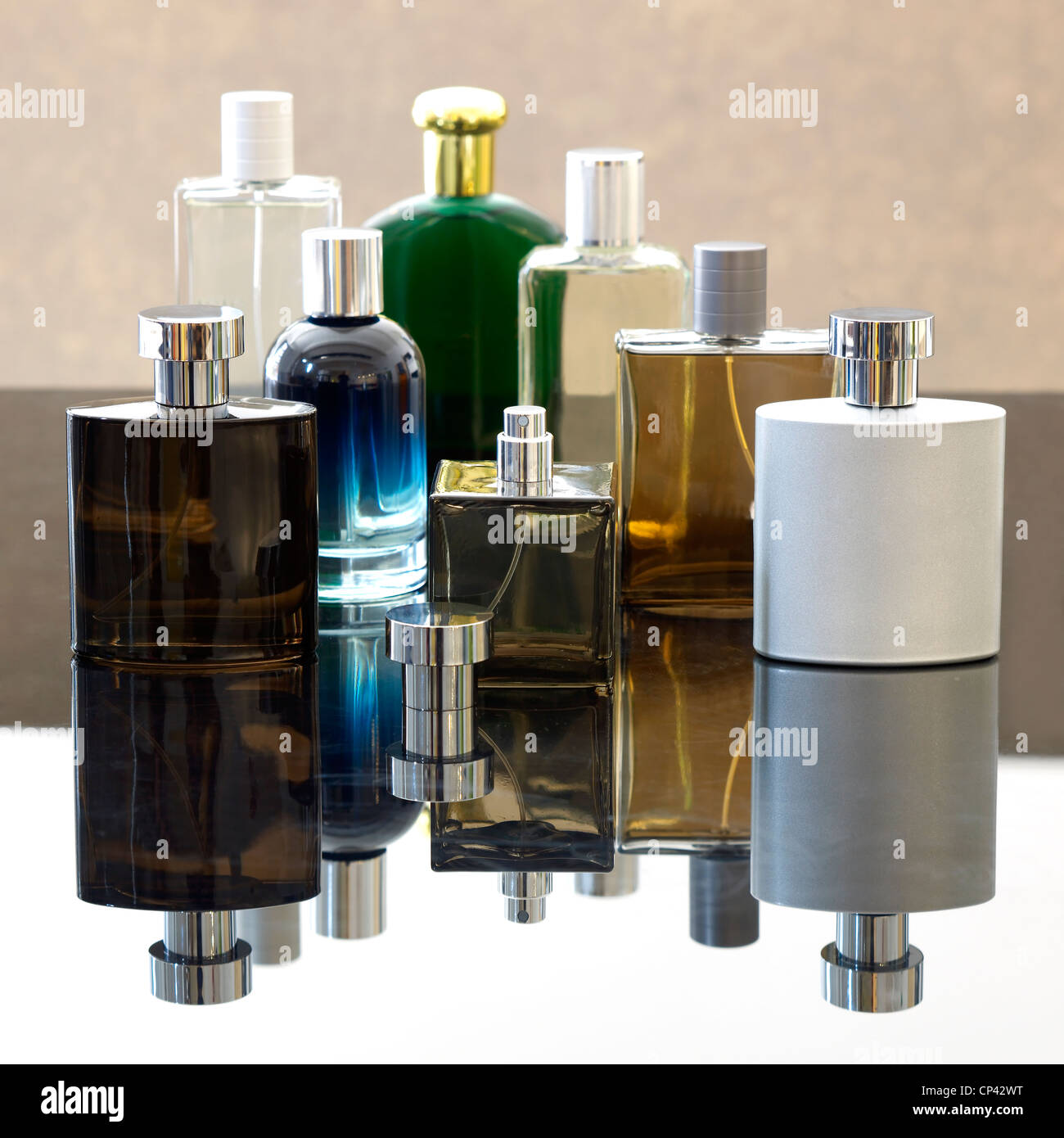 Mens aftershave hires stock photography and images Alamy