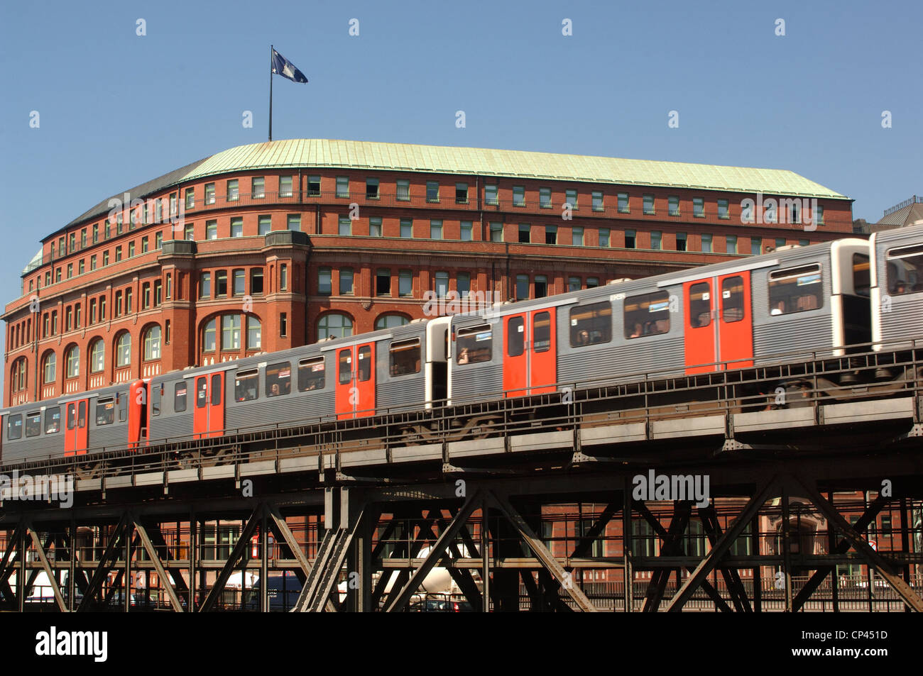 hamburg germany to paris france by train