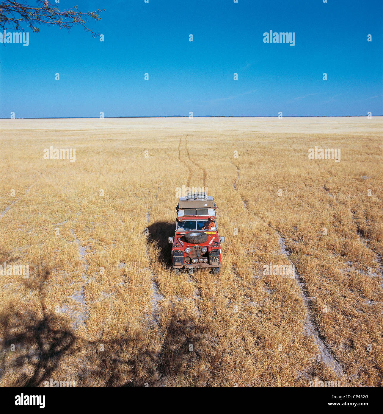 Botswana North Area Of The Kalahari Desert Land Rover Aziza Stock Photo Alamy