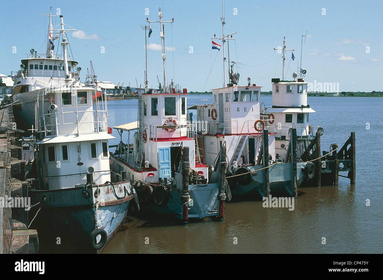 Paraguay - Asuncion. Ormeggianti vessels at the port Stock Photo - Alamy