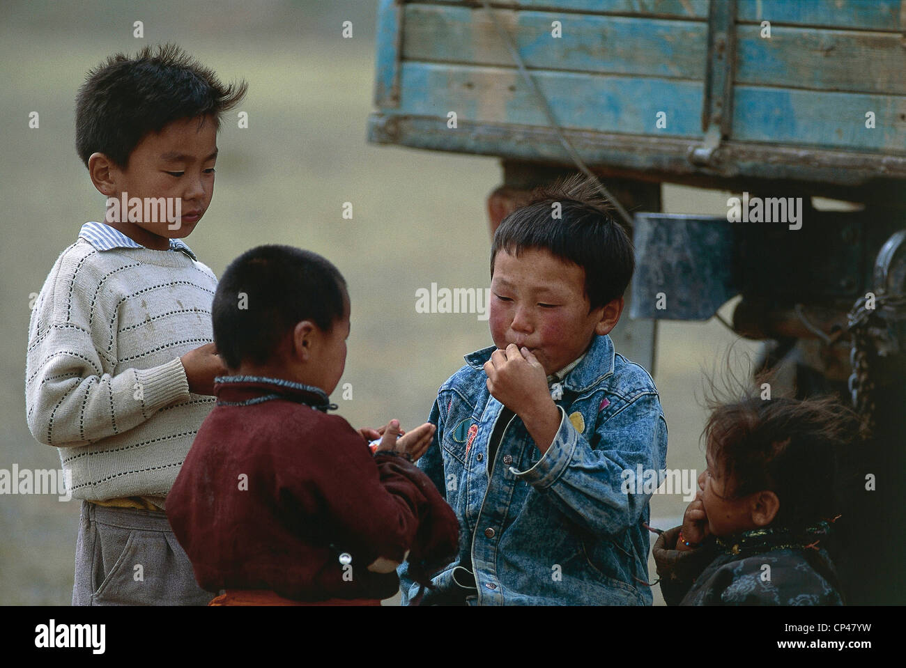 Mongolia - Gobi Region - Children nomads Stock Photo - Alamy