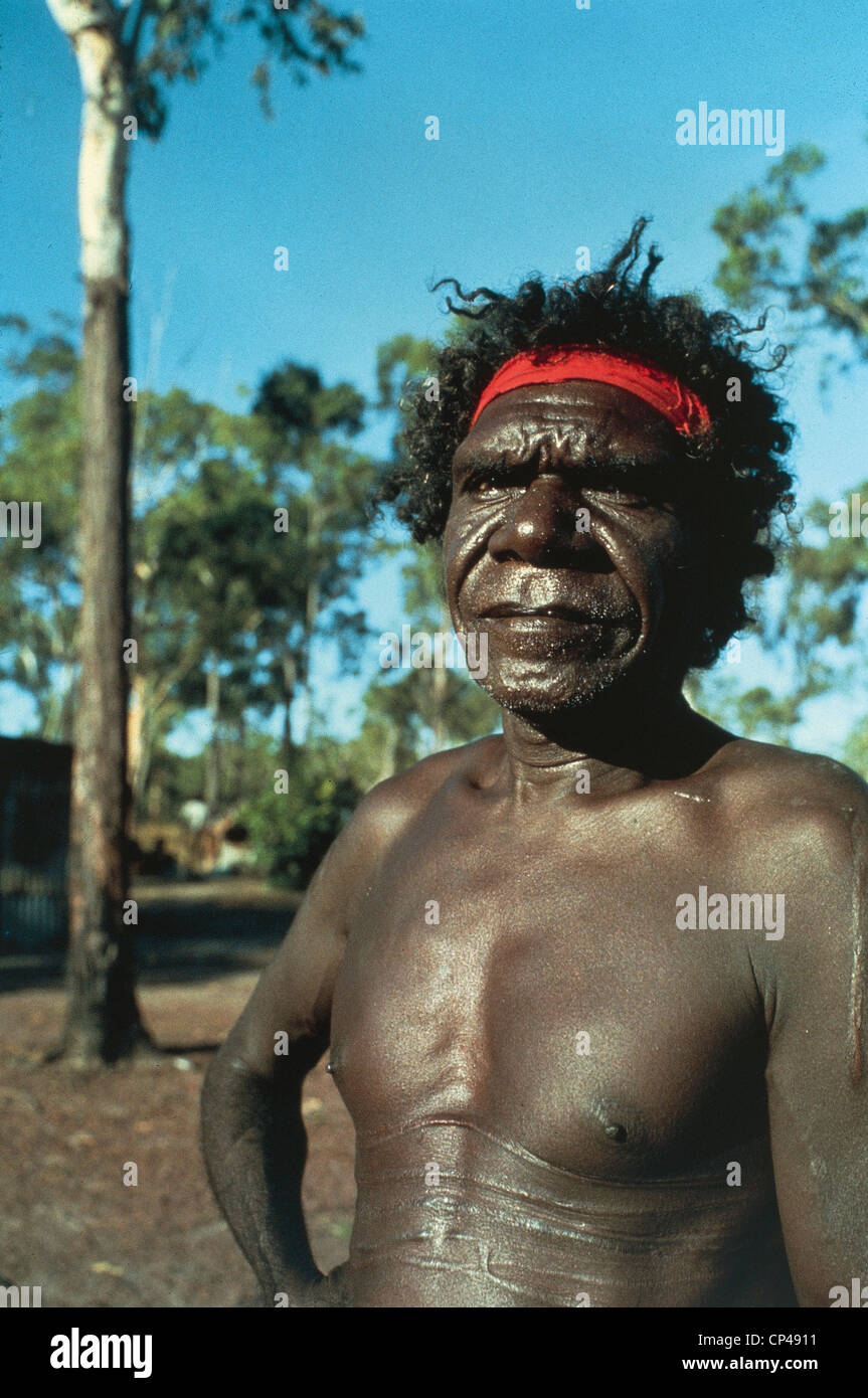 - Territory - a Man of aboriginal tribes Stock Photo - Alamy