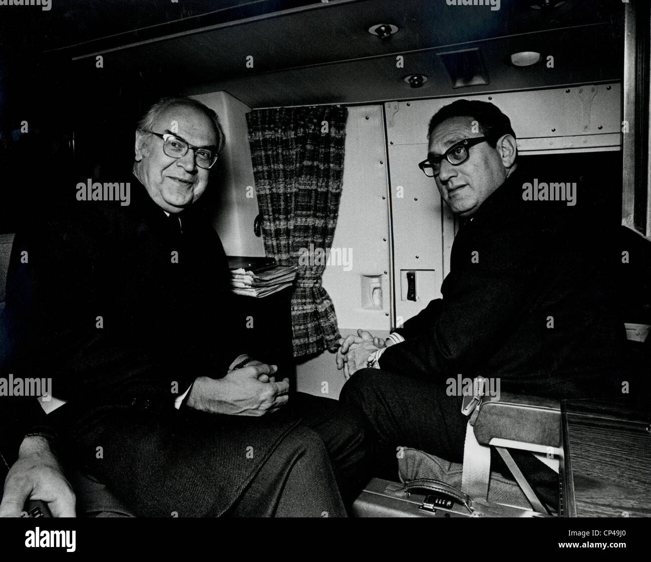 Secretary of State Henry Kissinger and Soviet Ambassador Anatoly Dobrynin meeting on a helicopter. Jan. 25 1974. Stock Photo