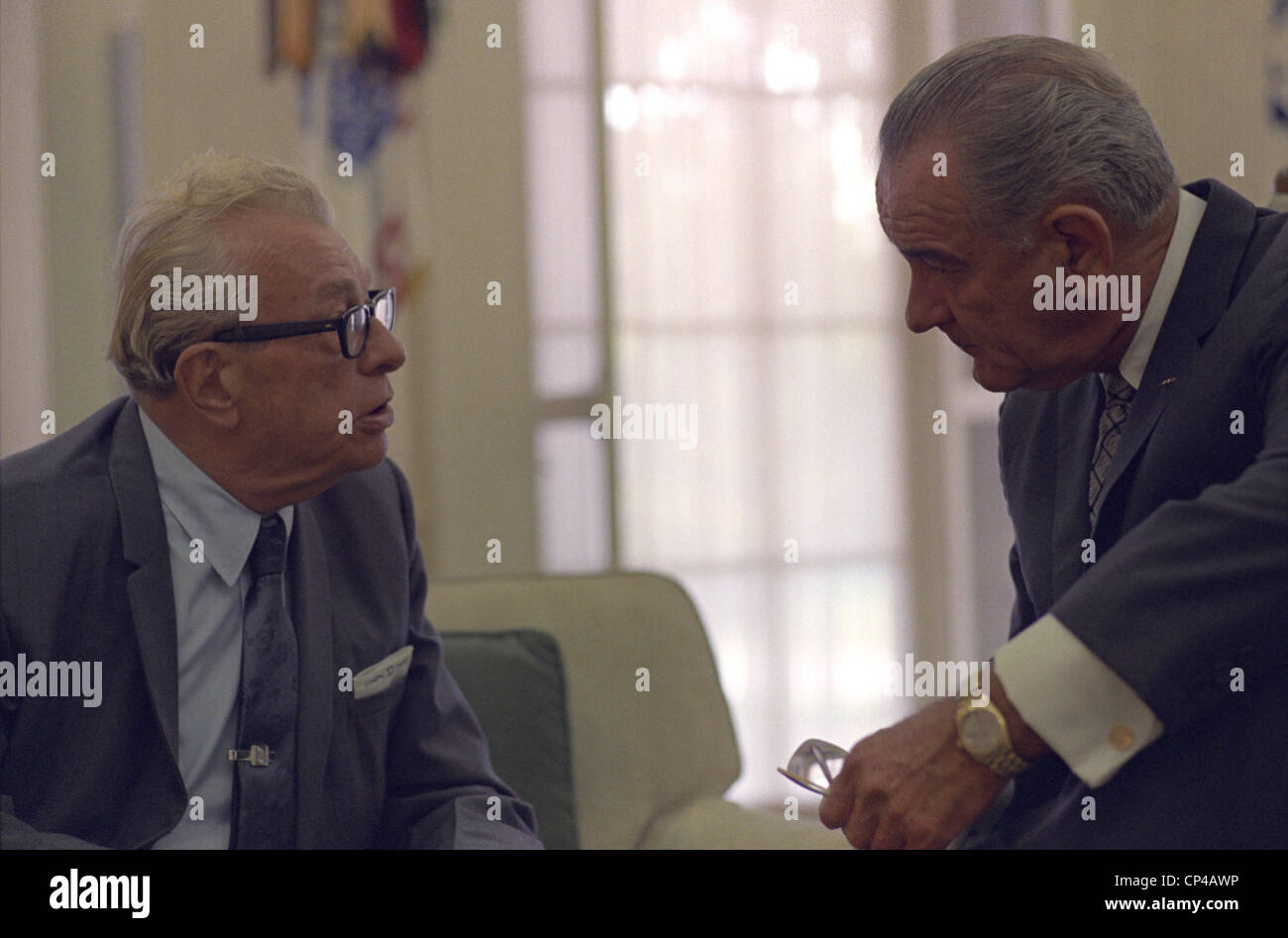 President Lyndon Johnson and Sen. Minority Leader Everett Dirksen meeting in the Oval Office. Sept. 11, 1968. Stock Photo