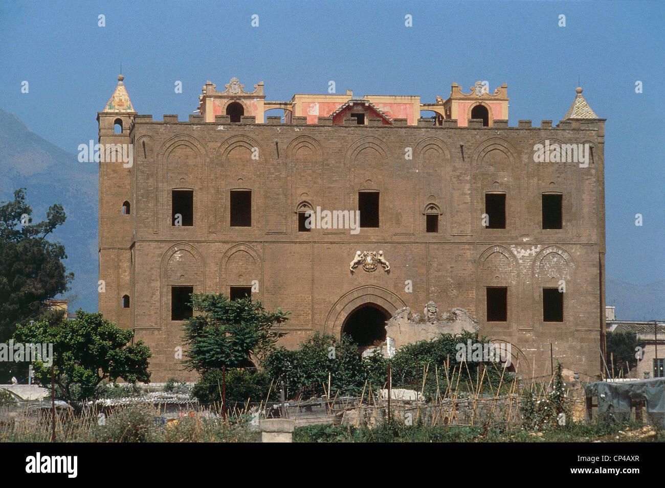 Sicily Palermo. Palazzo della Zisa, 11711180 Stock Photo Alamy
