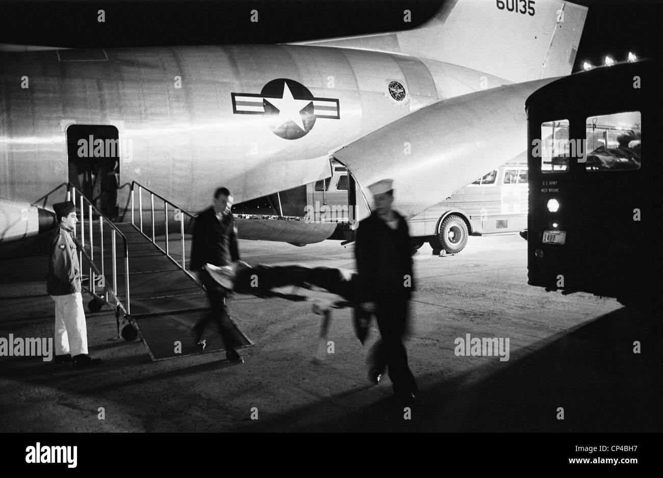 Wounded servicemen arriving from Vietnam at Andrews Air Force Base on March 8, 1968. Press coverage of US causalities during Stock Photo