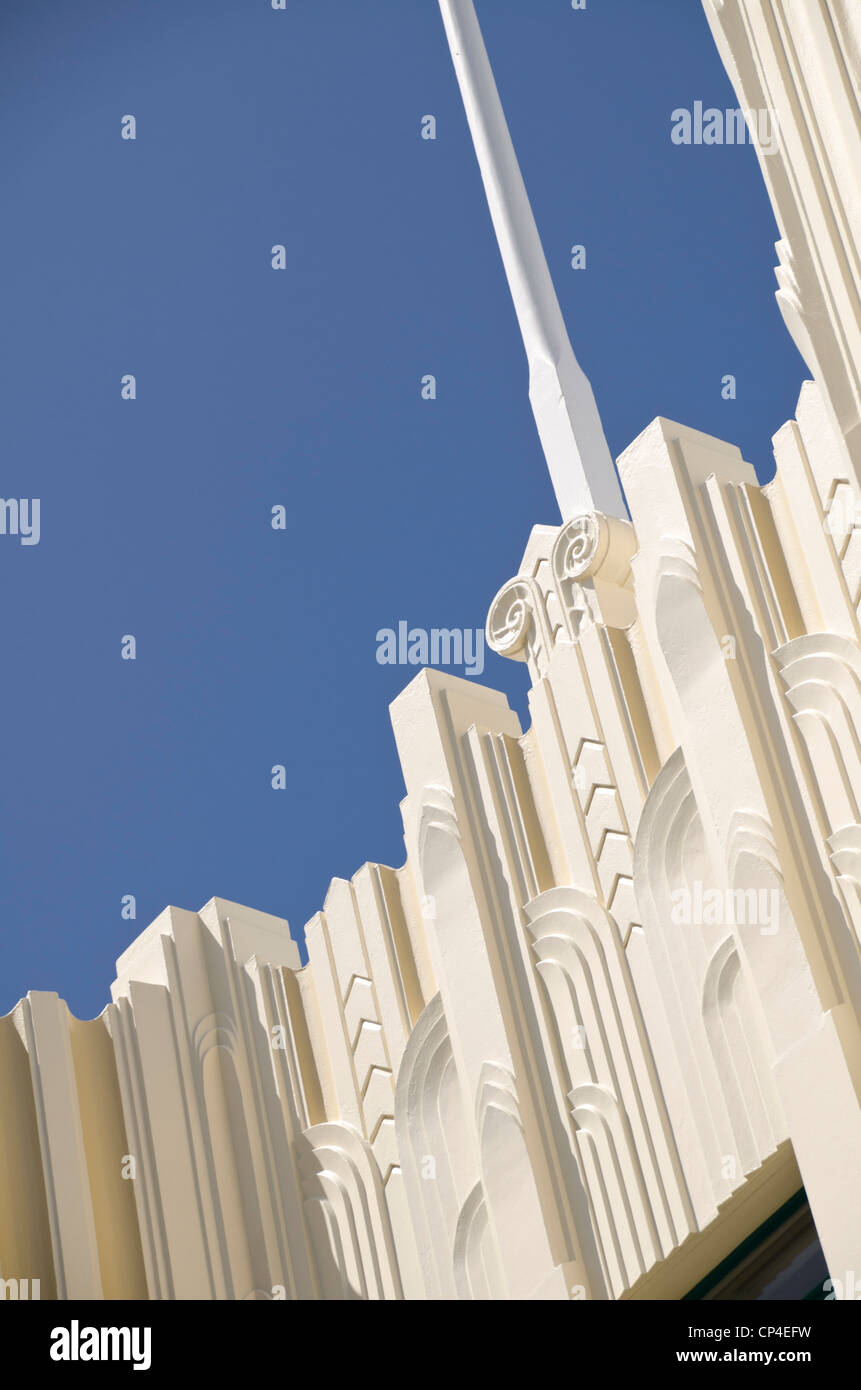 Art deco design architecture hi-res stock photography and images - Alamy