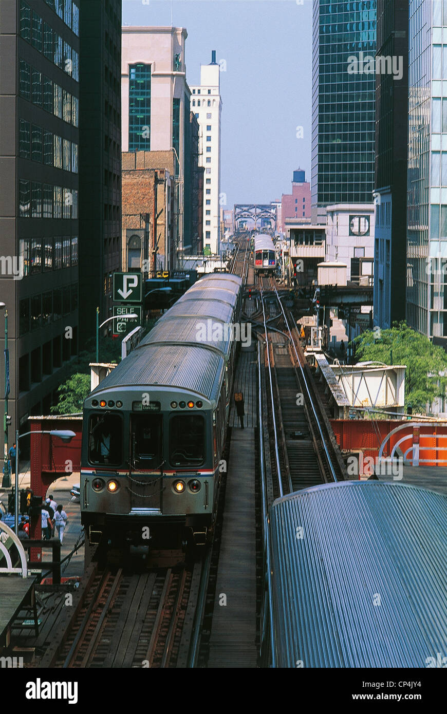 Chicago rail hi-res stock photography and images - Alamy