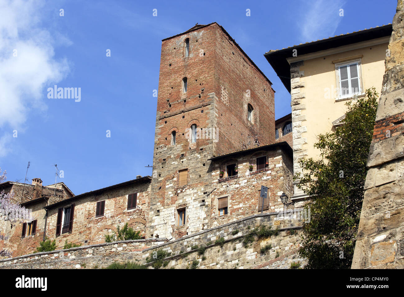 Arnolfo di Cambio's tower house. Italy, Tuscany Region, Colle Val d'Elsa (Si). Stock Photo