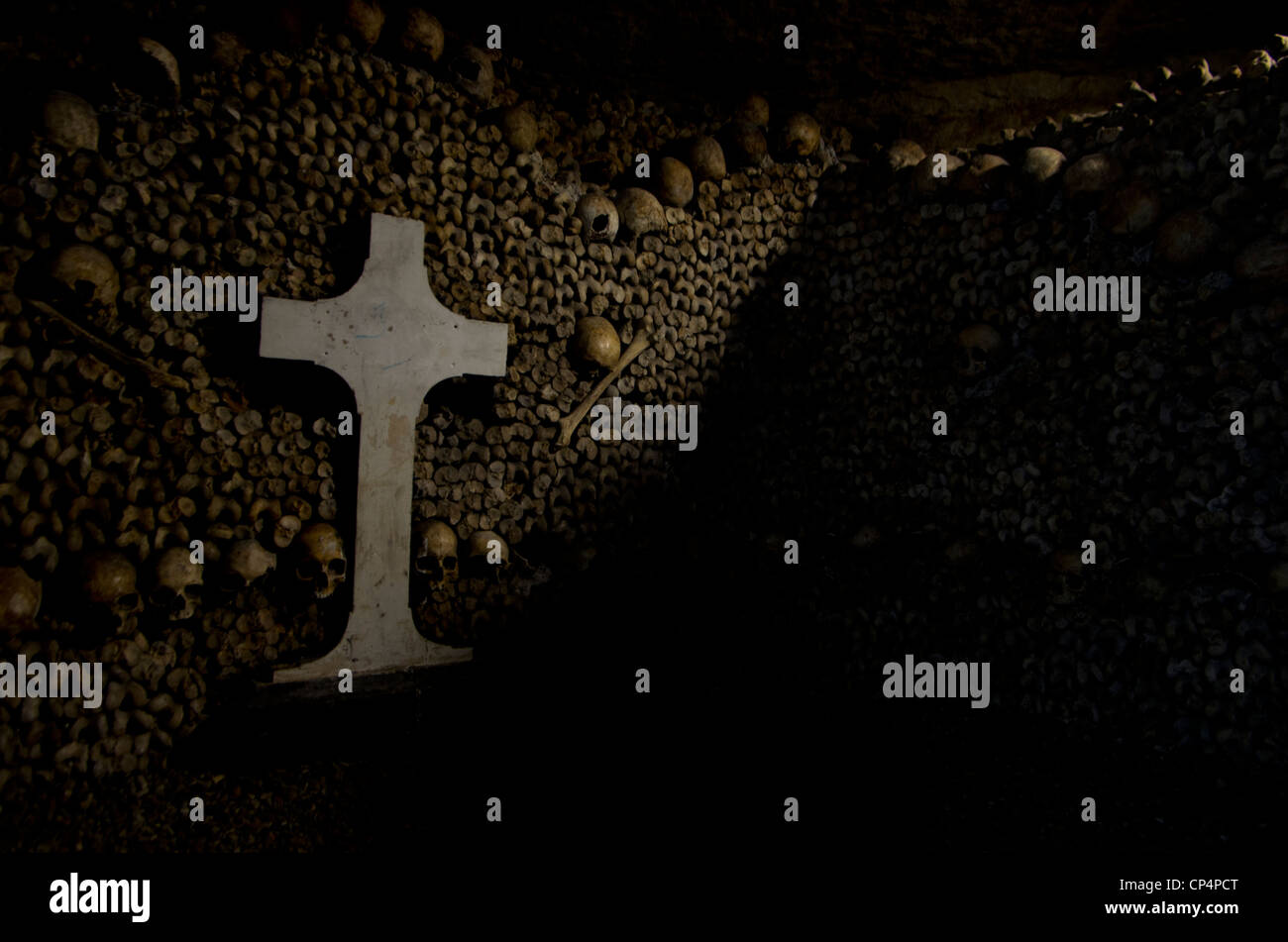 Real skulls and bones in Paris Stock Photo Alamy